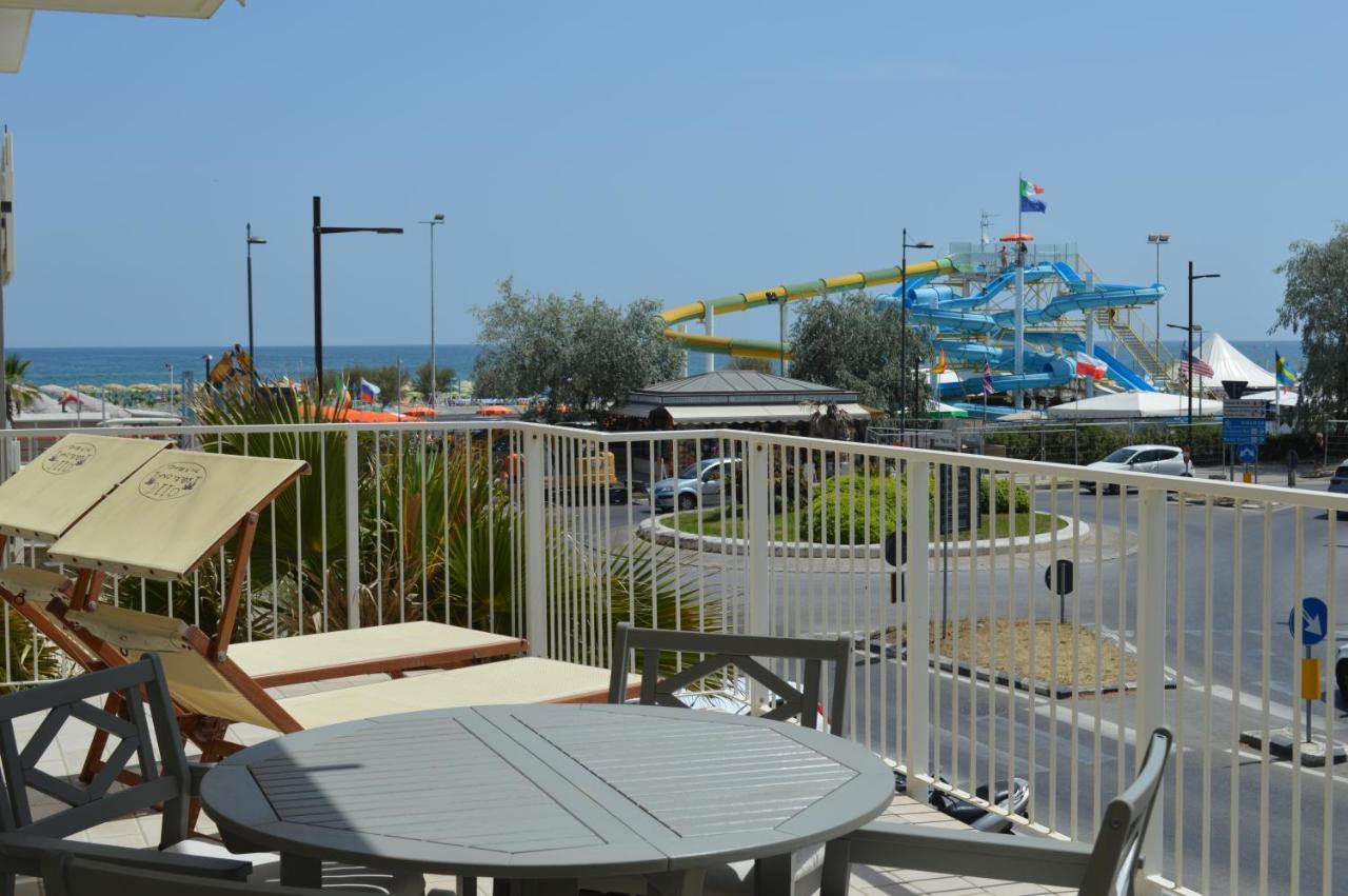 Hotel Riva E Mare Rimini Extérieur photo