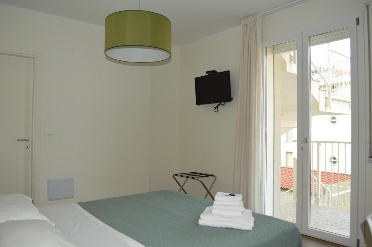 Hotel Riva E Mare Rimini Extérieur photo