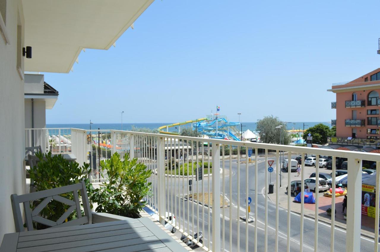 Hotel Riva E Mare Rimini Extérieur photo